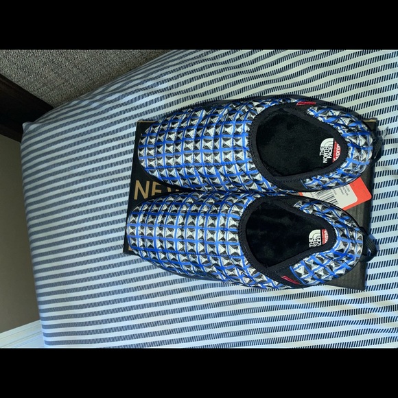 supreme x northface loafers - Picture 5 of 6